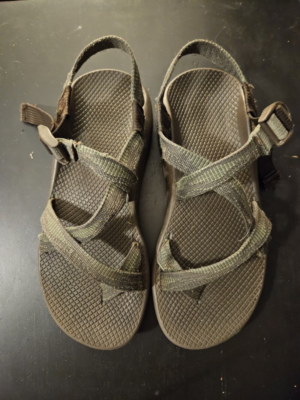 Chaco Z/Cloud 2 Sandals Toe Loop Strappy Hiking Water Shoes Womens Size 10 Sage